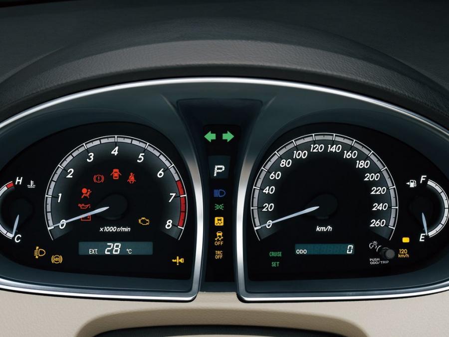 Toyota Avalon 2010 года  (UAE) (фото 6 из 7)